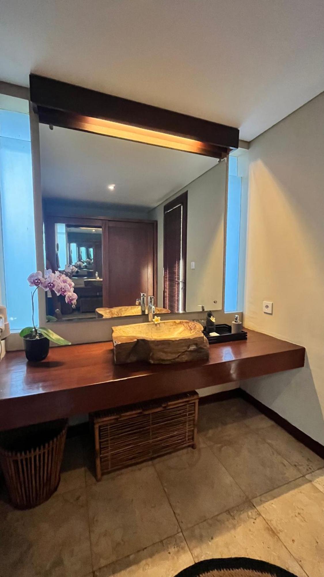 Jabunami Villa Canggu Exteriör bild