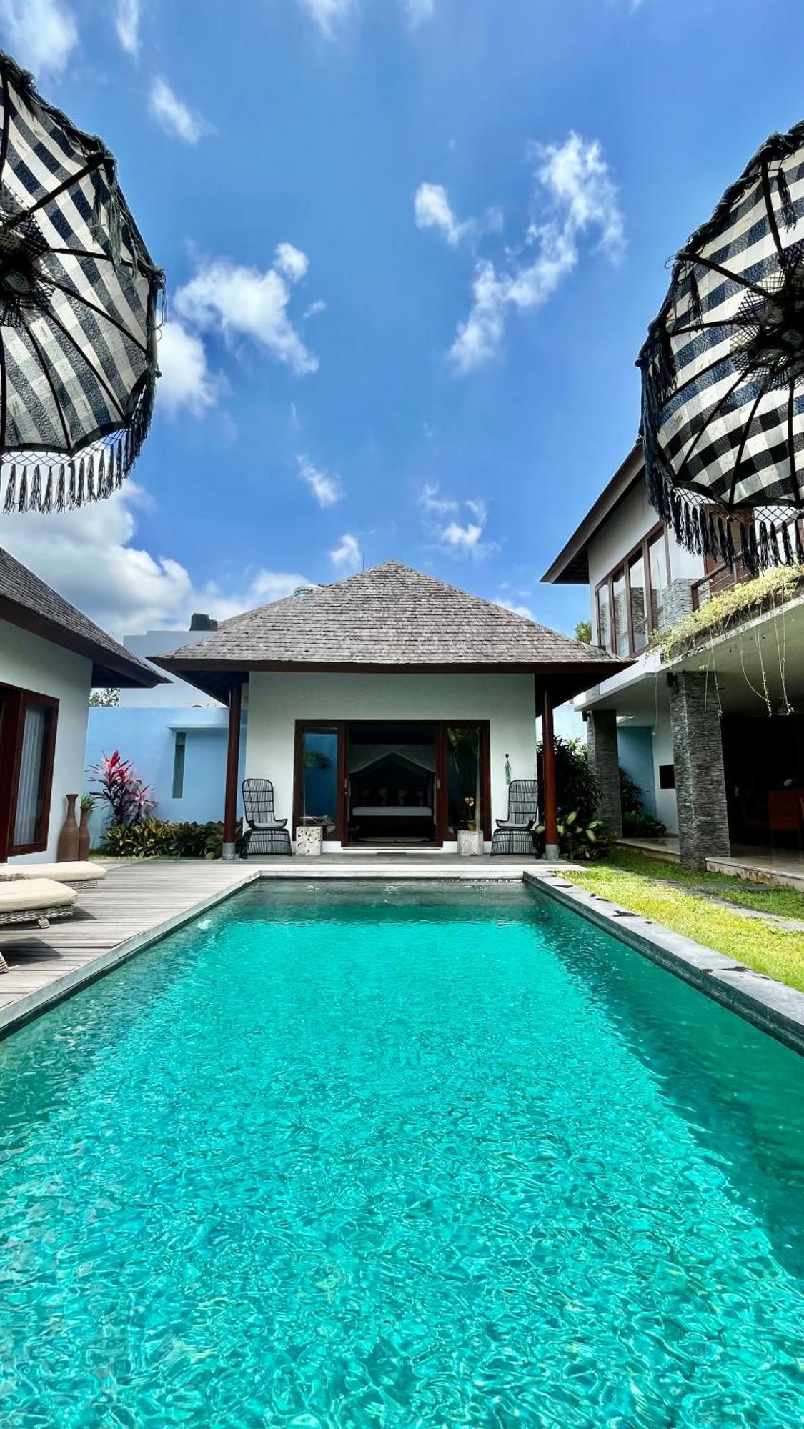 Jabunami Villa Canggu Exteriör bild