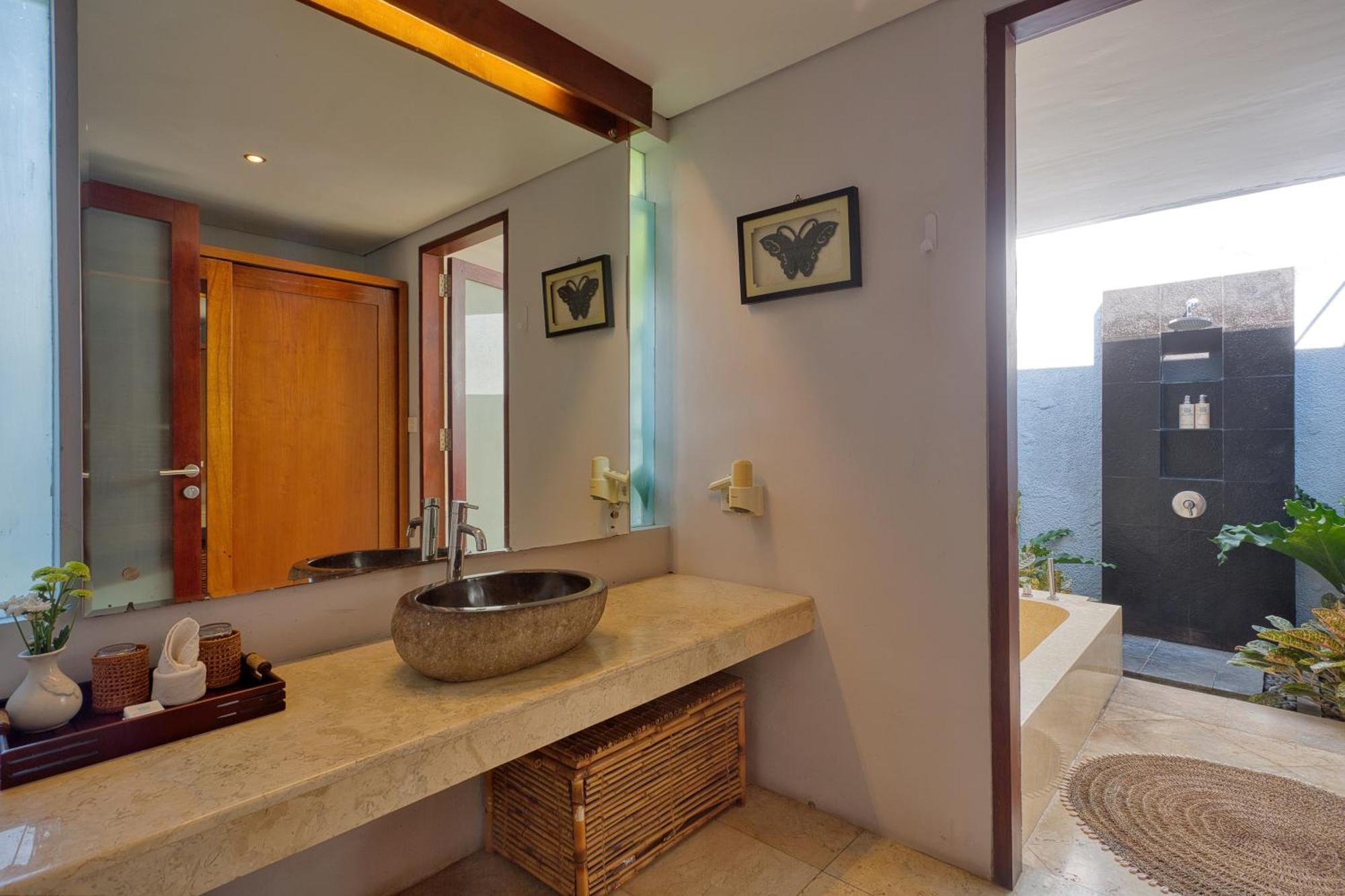 Jabunami Villa Canggu Exteriör bild